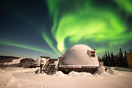 109 0486northern lights viewingalaska org borealis basecamp