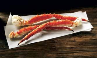 Alaska food and drink AK Luggage Red King Crab Legs raw