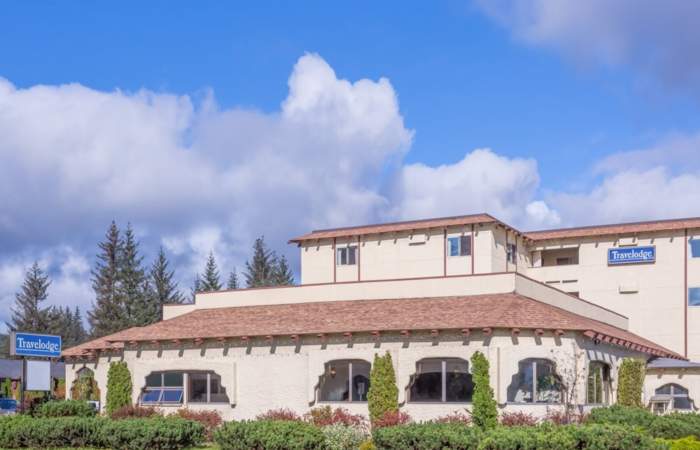 Juneau hotels lodges 01 Exterior Day