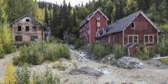 Kennecott Mill Town Tour with St. Elias Alpine Guides